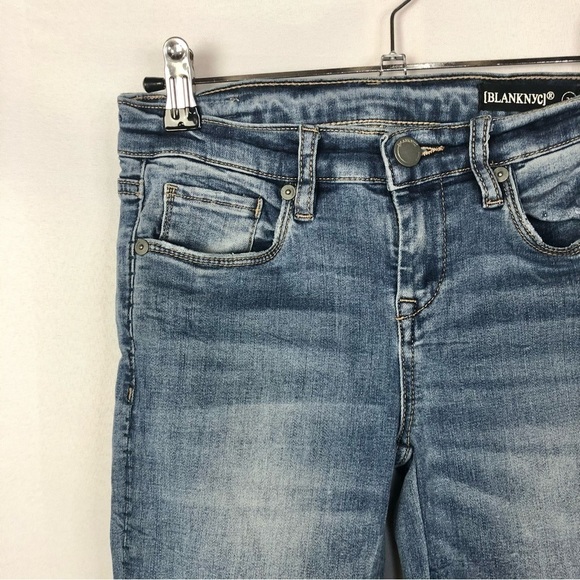 BlankNYC Medium Blue Wash Low Rise Kick Boot Crop Jeans 23 - Picture 3 of 3